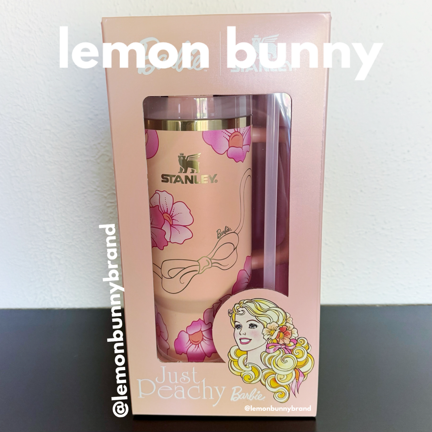*lemon bunny Curated Bundle: Stanley Quencher & lululemon Inner Glow Short in Peach Strawberry, Size 4