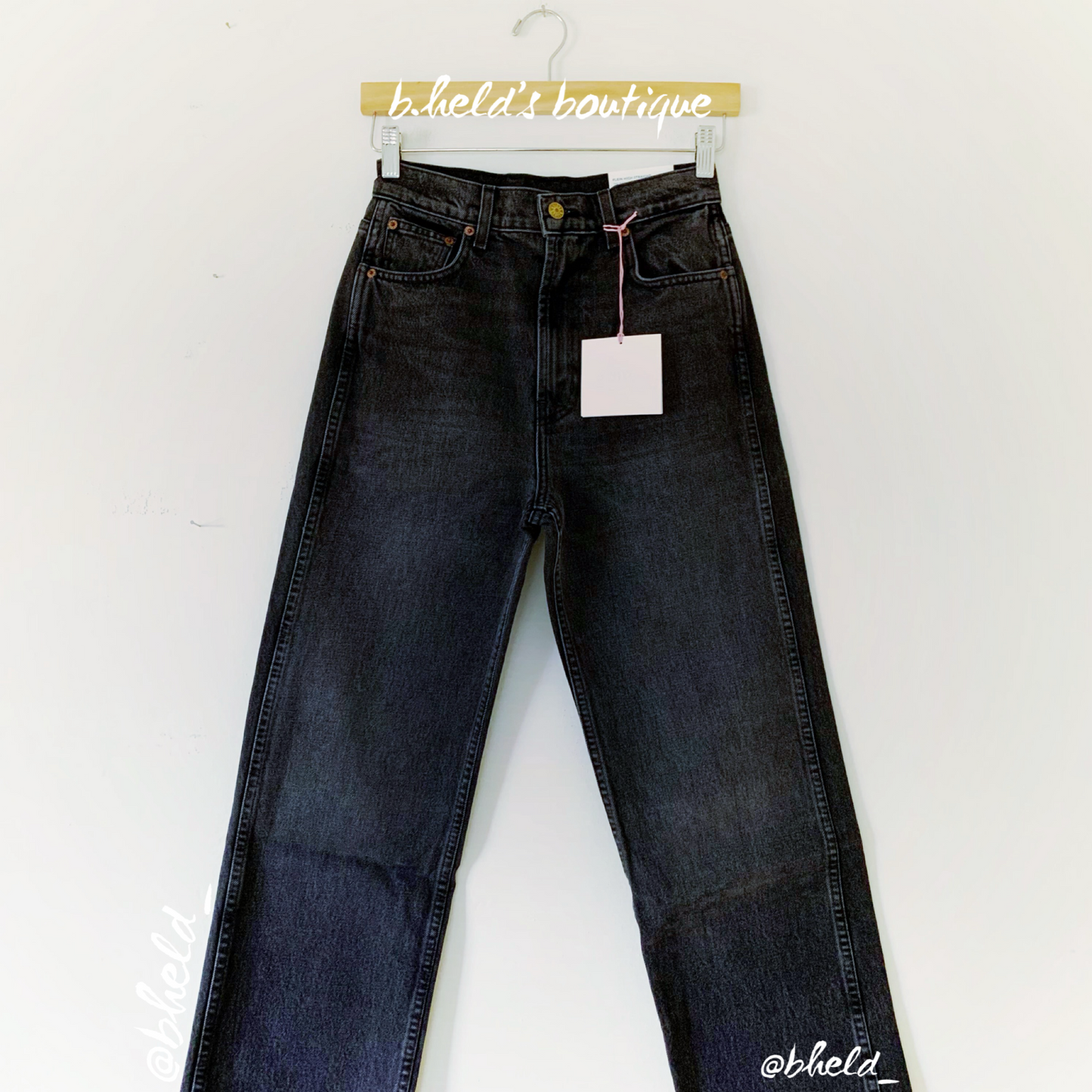 B Sides Jean Plein Relaxed Straight in Stil Black, Size 25