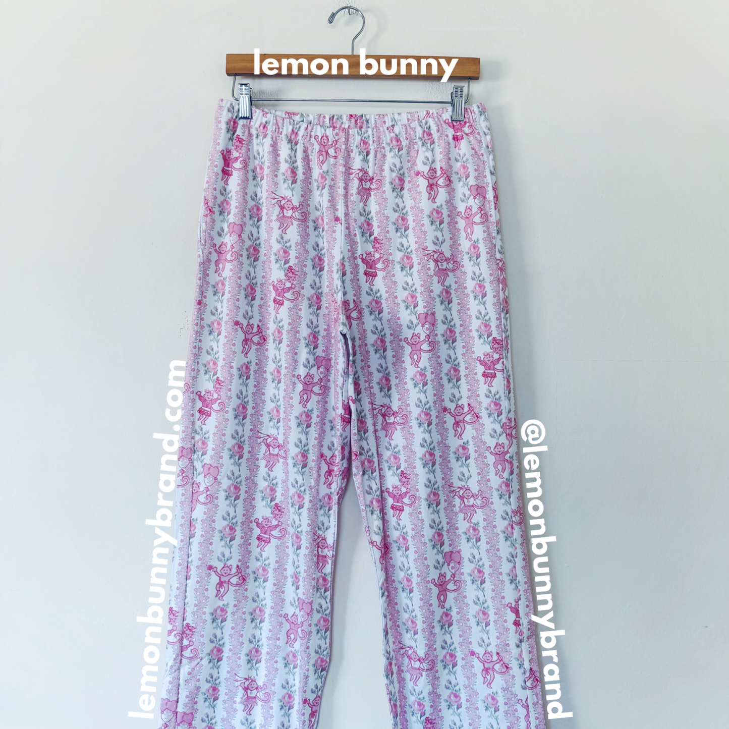 Roller Rabbit x LoveShackFancy Heirloom Monkey Long Sleeve Polo Pajamas in Pale Pink, Size M