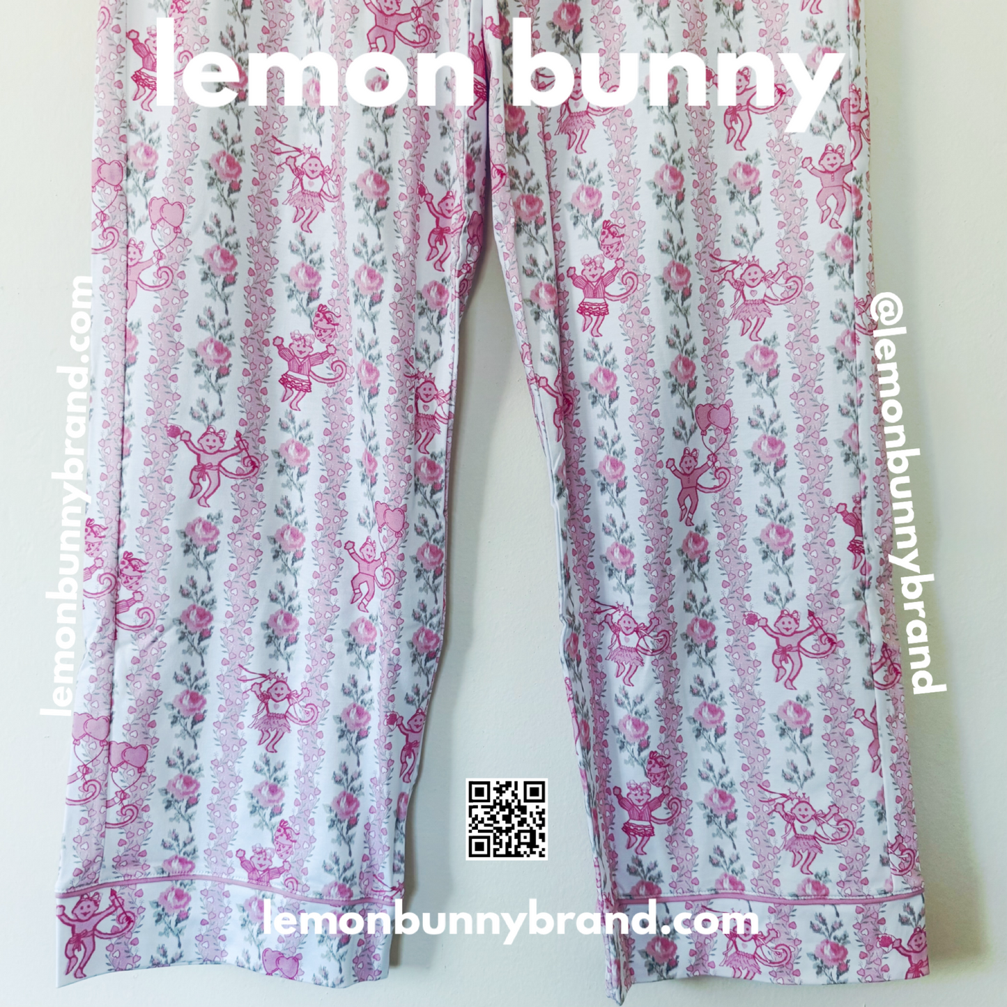 Roller Rabbit x LoveShackFancy Heirloom Monkey Long Sleeve Polo Pajamas in Pale Pink, Size M