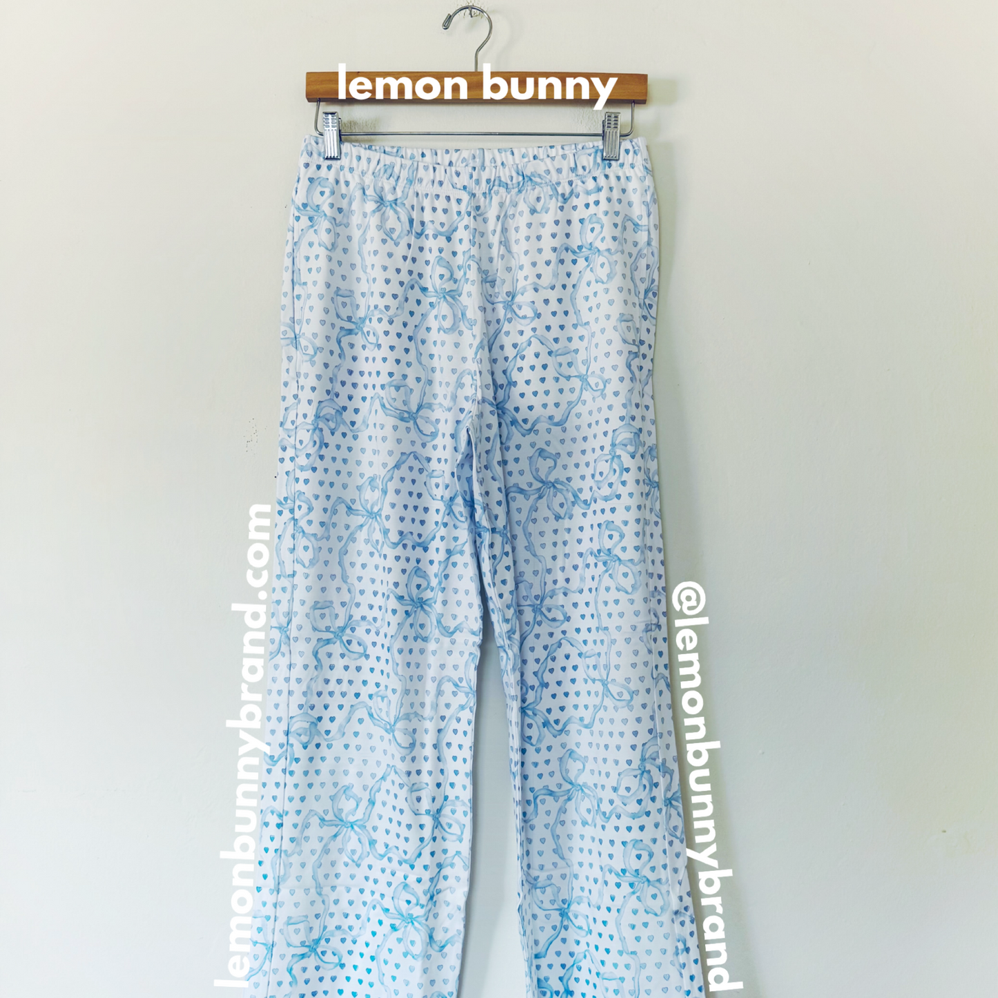 Roller Rabbit x LoveShackFancy Luna Bow Hearts Long Sleeve Polo Pajamas in Pale Blue, Size S