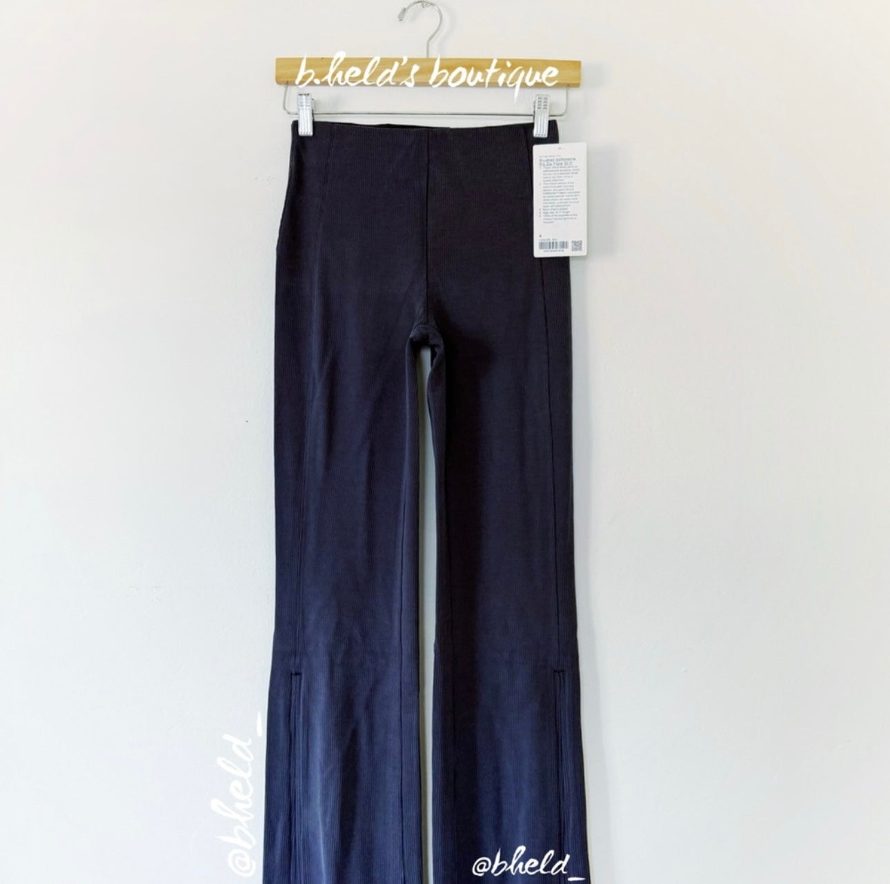 lululemon Brushed Softstreme Ribbed Zip Flared Pant 32.5" in Black, Size 4