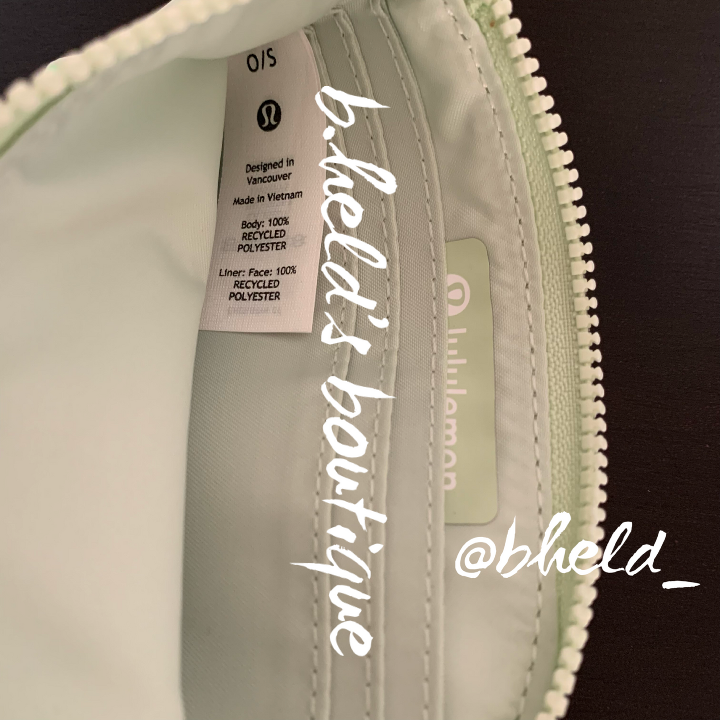 lululemon Clippable Card Pouch Wallet in Kohlrabi Green/Pistachio, One Size