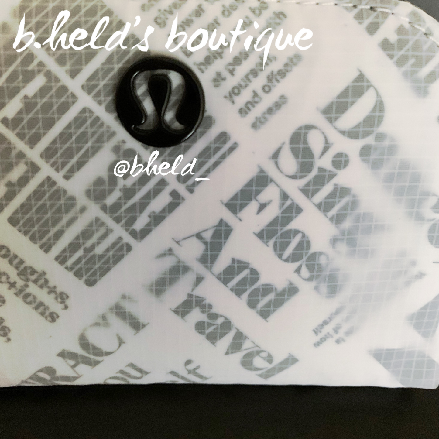 lululemon Clippable Card Pouch Wallet *Manifesto Print in White/Black, One Size