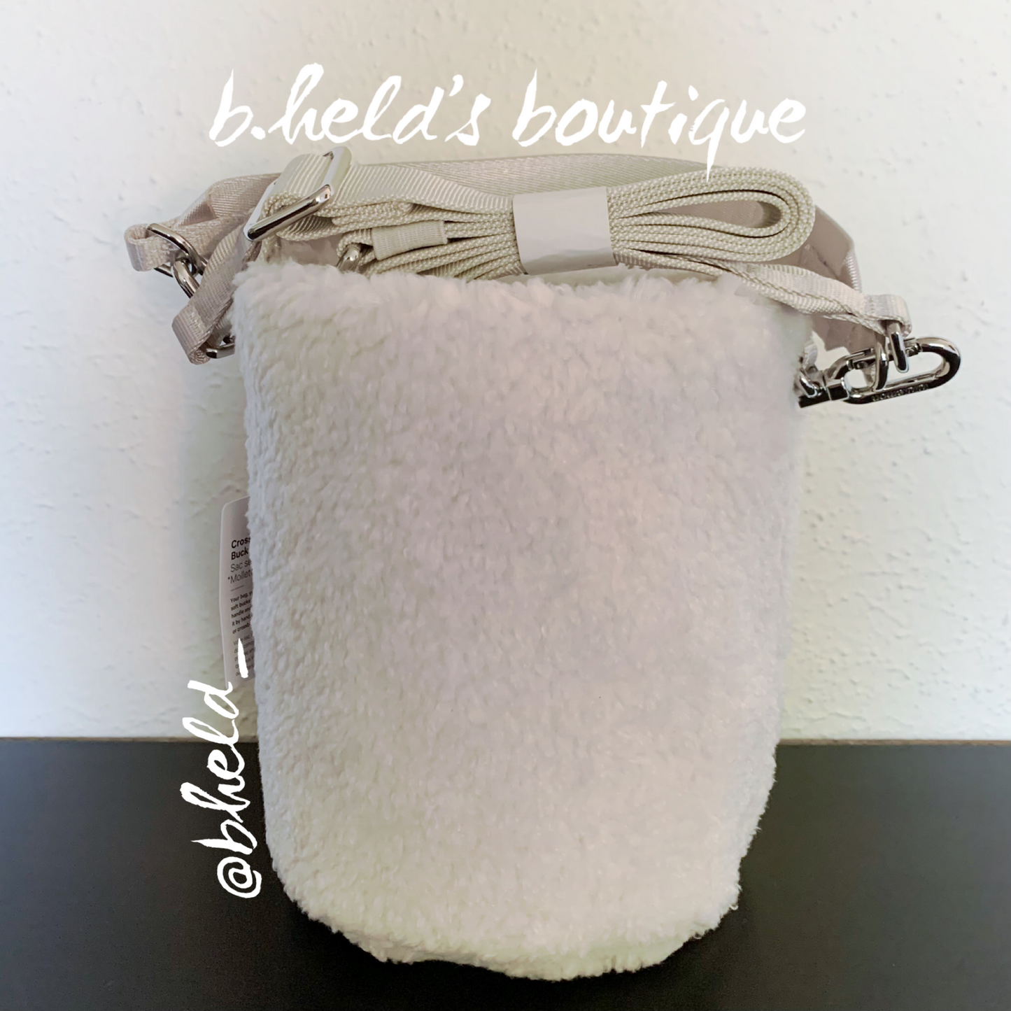 lululemon Crossbody Bucket Bag *Fleece (2.5 L) in White Opal, One Size