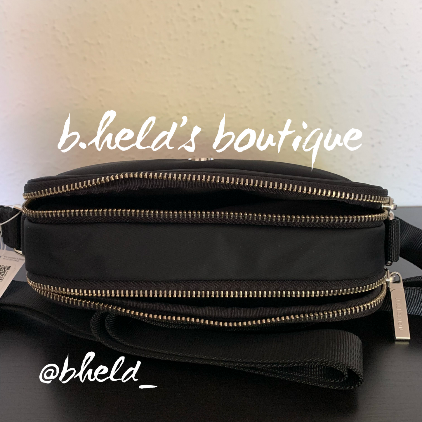 lululemon Crossbody Camera Bag in Black, One Size