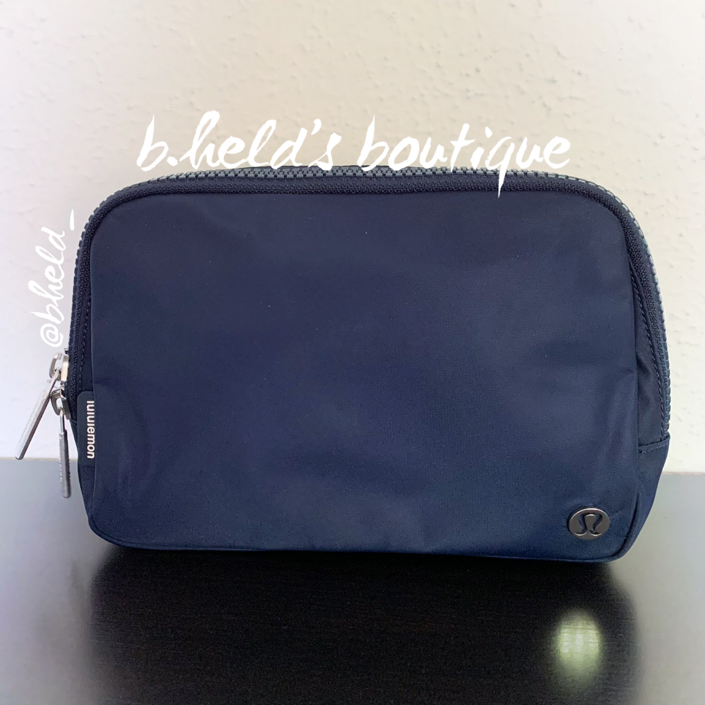 lululemon Everywhere Belt Bag *Large Version (2 L) in True Navy, One Size