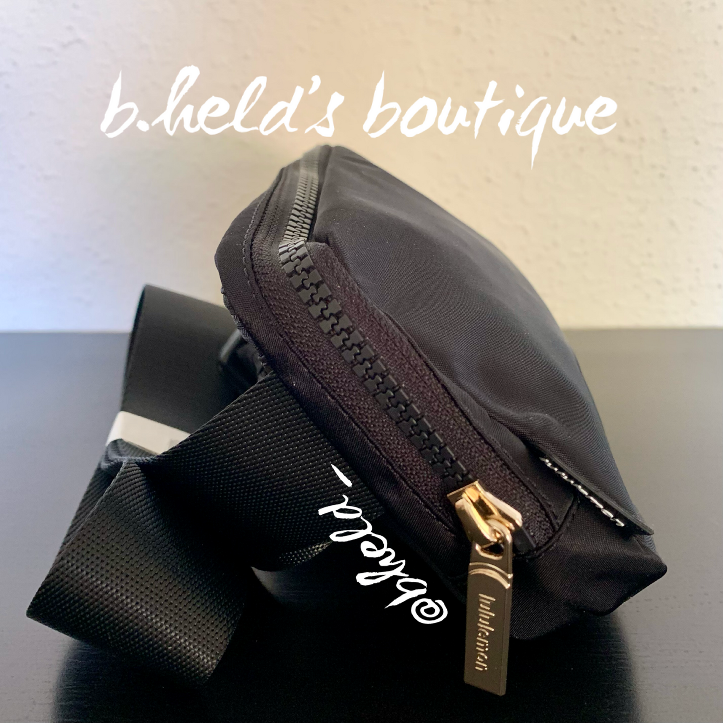 lululemon Everywhere Belt Bag (1 L) in Black/Gold, One Size