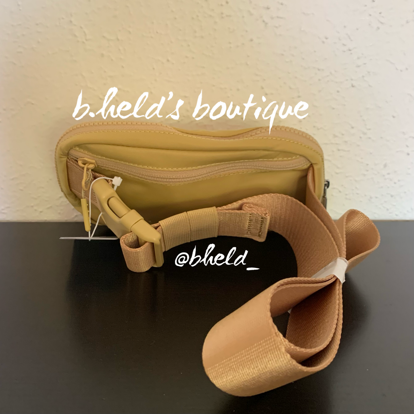 lululemon Everywhere Belt Bag (1 L) in Golden Sand, One Size
