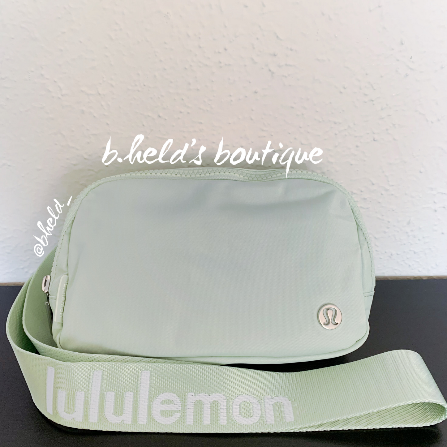 lululemon Everywhere Belt Bag *Wordmark (1 L) in Kohlrabi Green/White, One Size