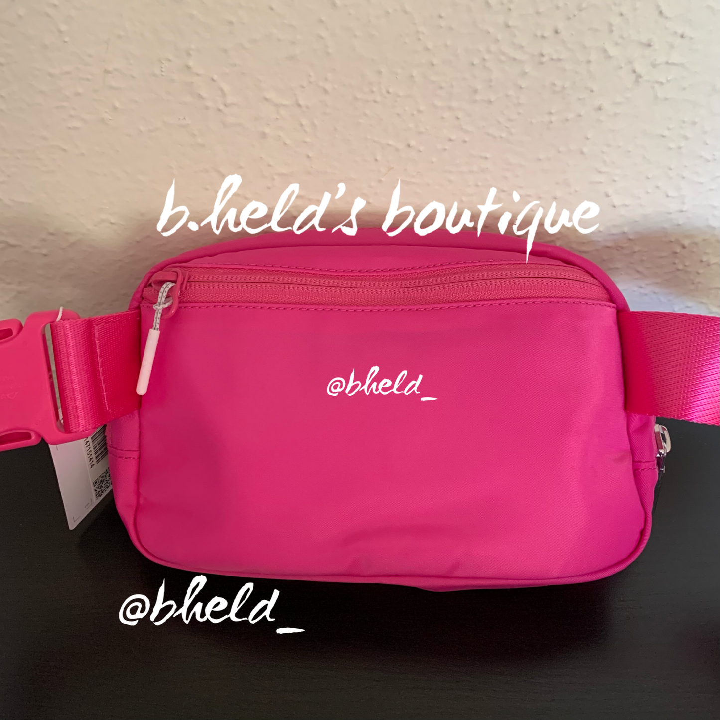 lululemon Everywhere Belt Bag *Wordmark (1 L) in Sonic Pink/White, One Size