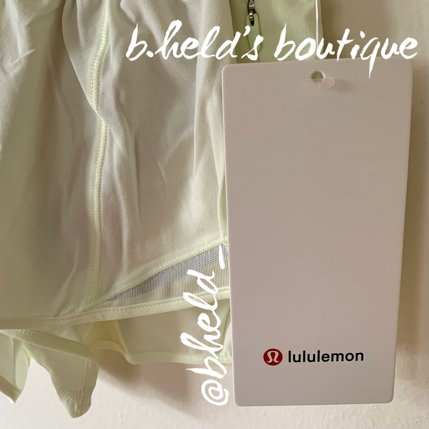 lululemon Hotty Hot Low-Rise Lined Short 2.5" in Elixir, Size 0