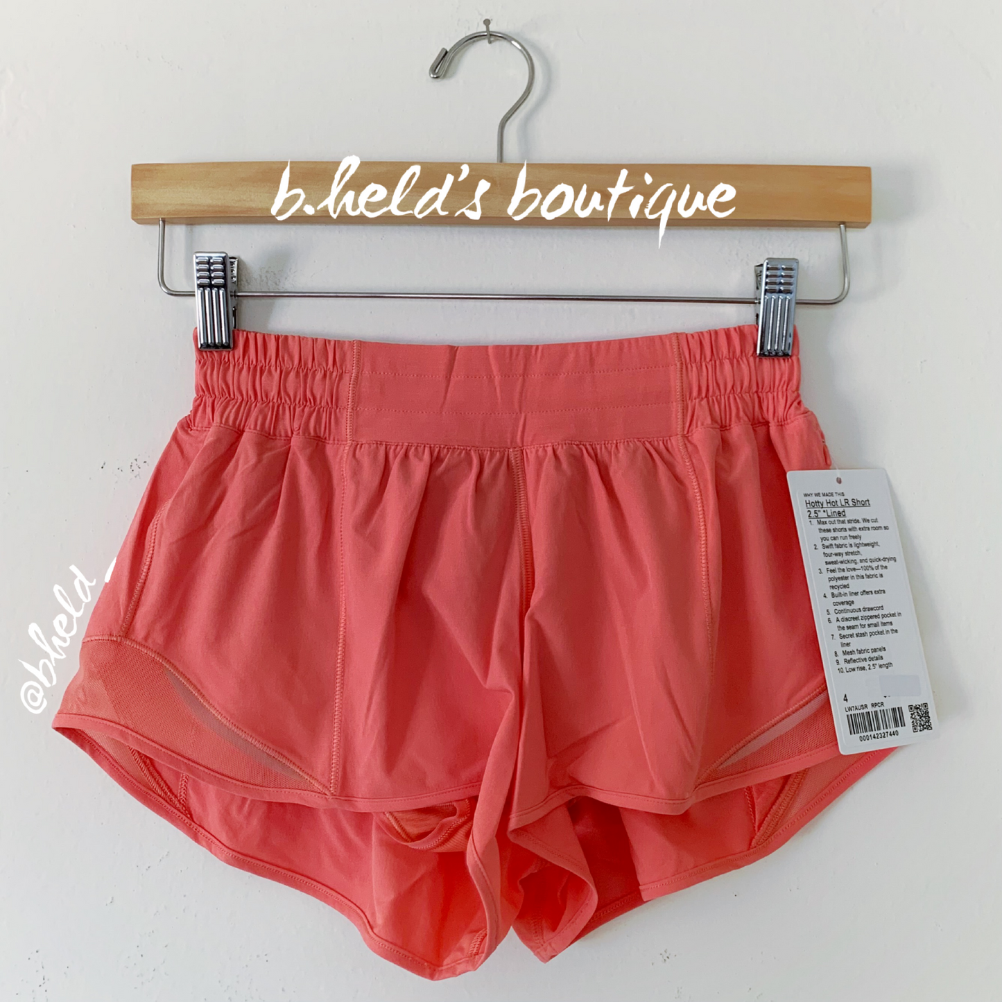lululemon Hotty Hot Low-Rise Lined Short 2.5" in Raspberry Cream, Size 4