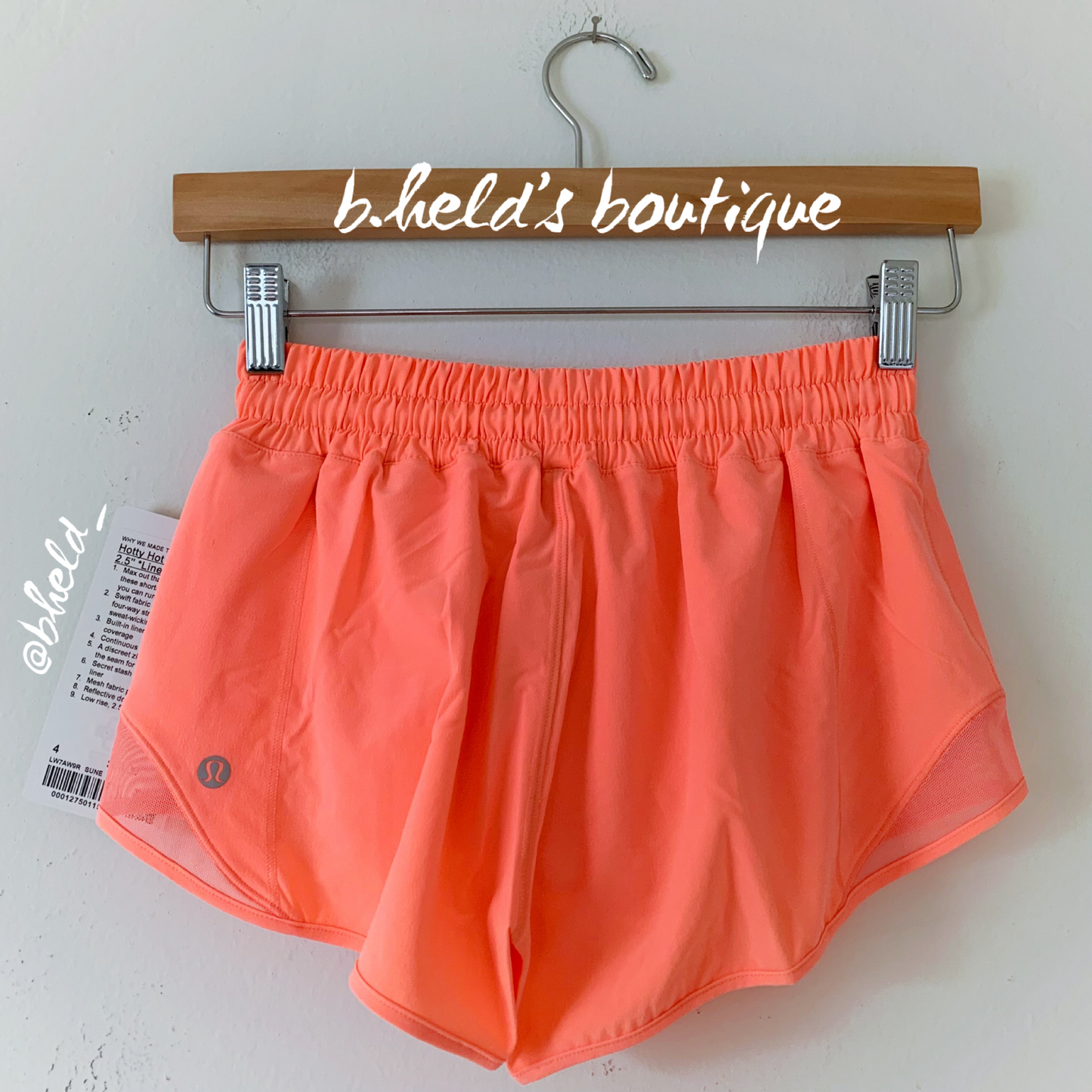 lululemon Hotty Hot Low-Rise Lined Short 2.5" in Sunset, Size 4