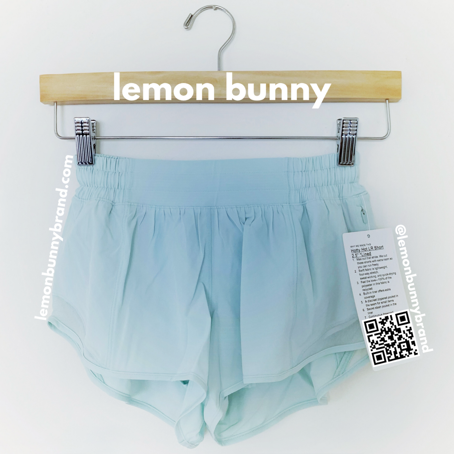 lululemon Hotty Hot Low-Rise Lined Short 2.5" in Delicate Mint, Size 4