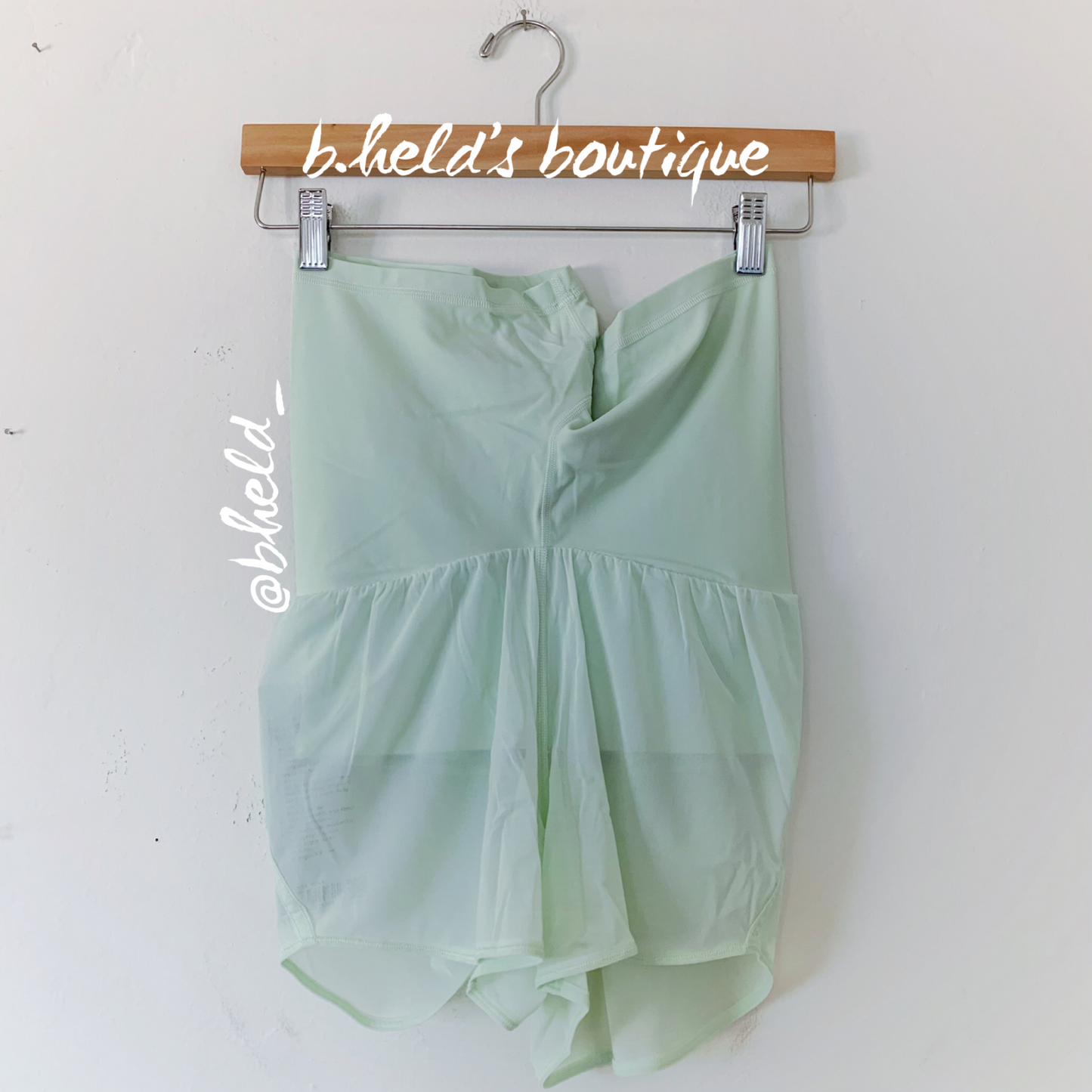 lululemon Nulu and Mesh High-Rise Yoga Short 3.5" in Kohlrabi Green, Size 4