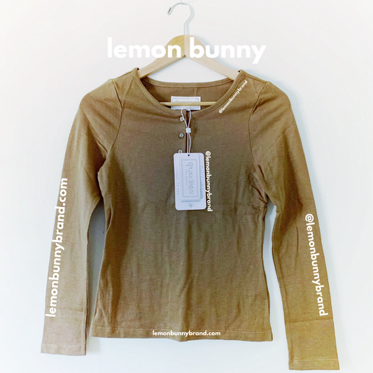 Golden Brown The Label Three Rivers Henley Long-Sleeved Shirt in Walnut, Size XS