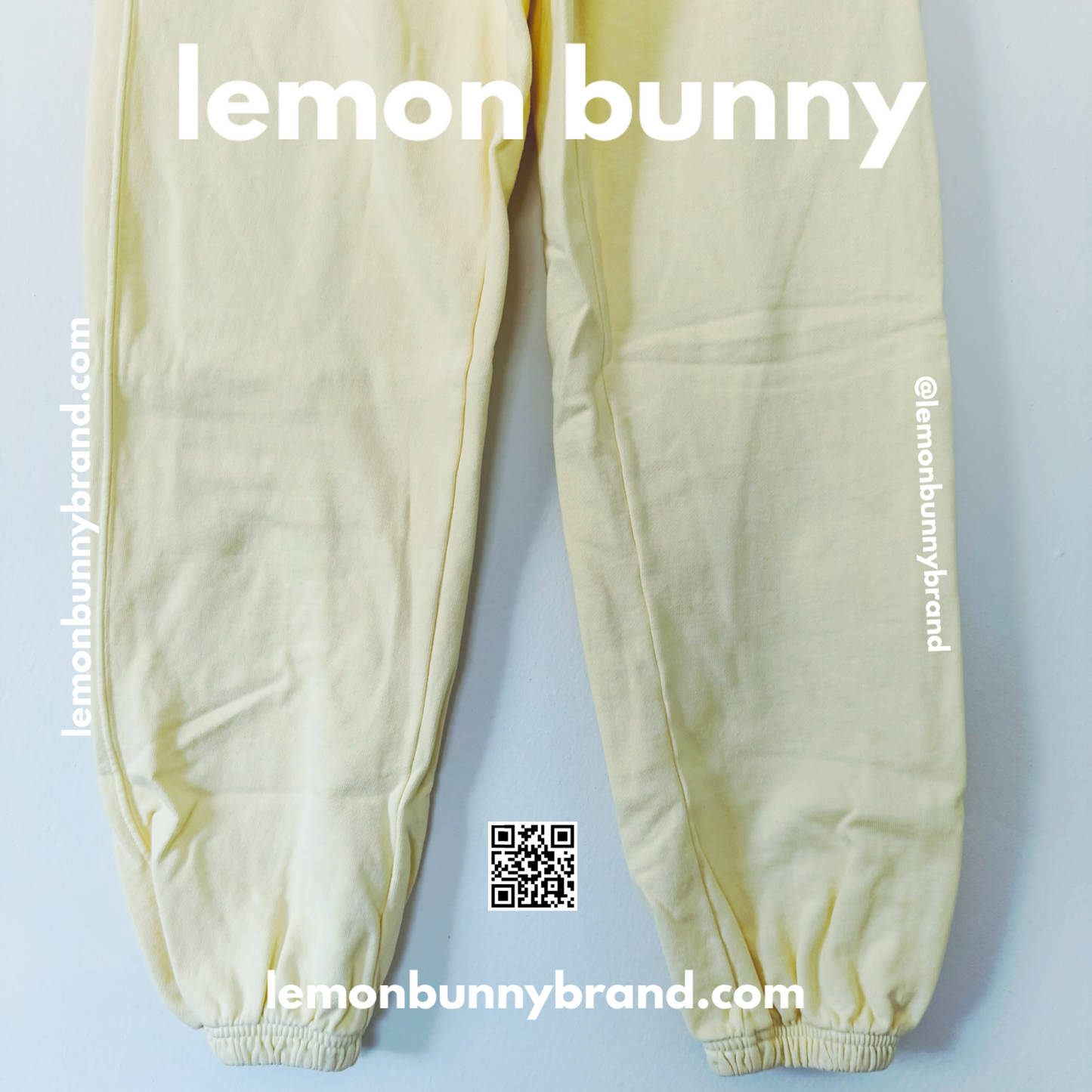 Roller Rabbit Pool Party Crewneck and Sweatpants in Yellow, Size S