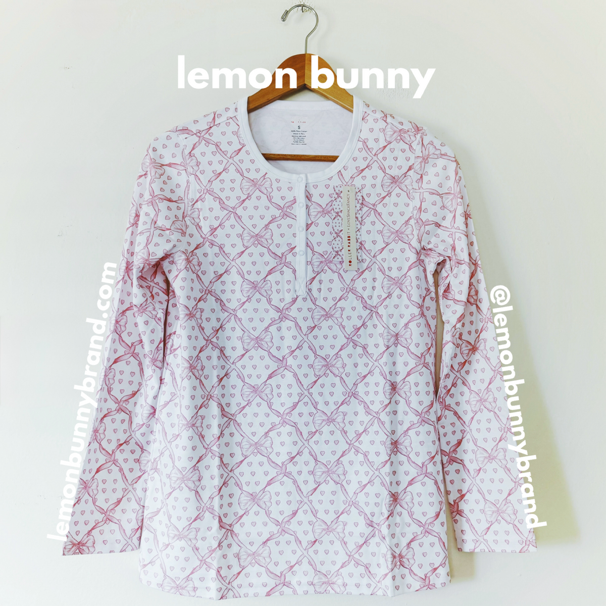 Roller Rabbit x LoveShackFancy Baby Bow Hearts Pajamas in Pink, Size S