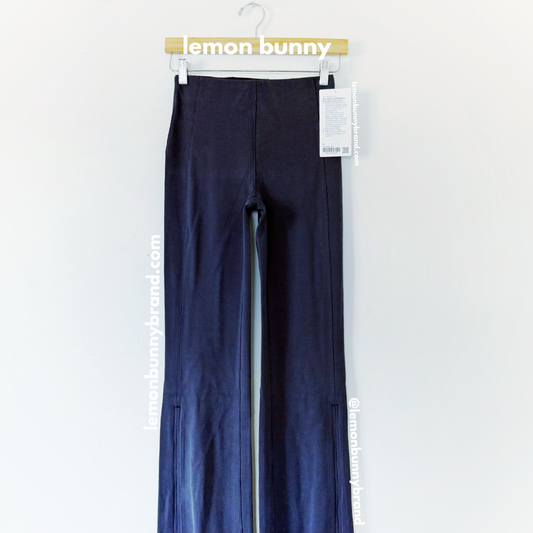 lululemon Brushed Softstreme Ribbed Zip Flared Pant 32.5" in Black, Size 4