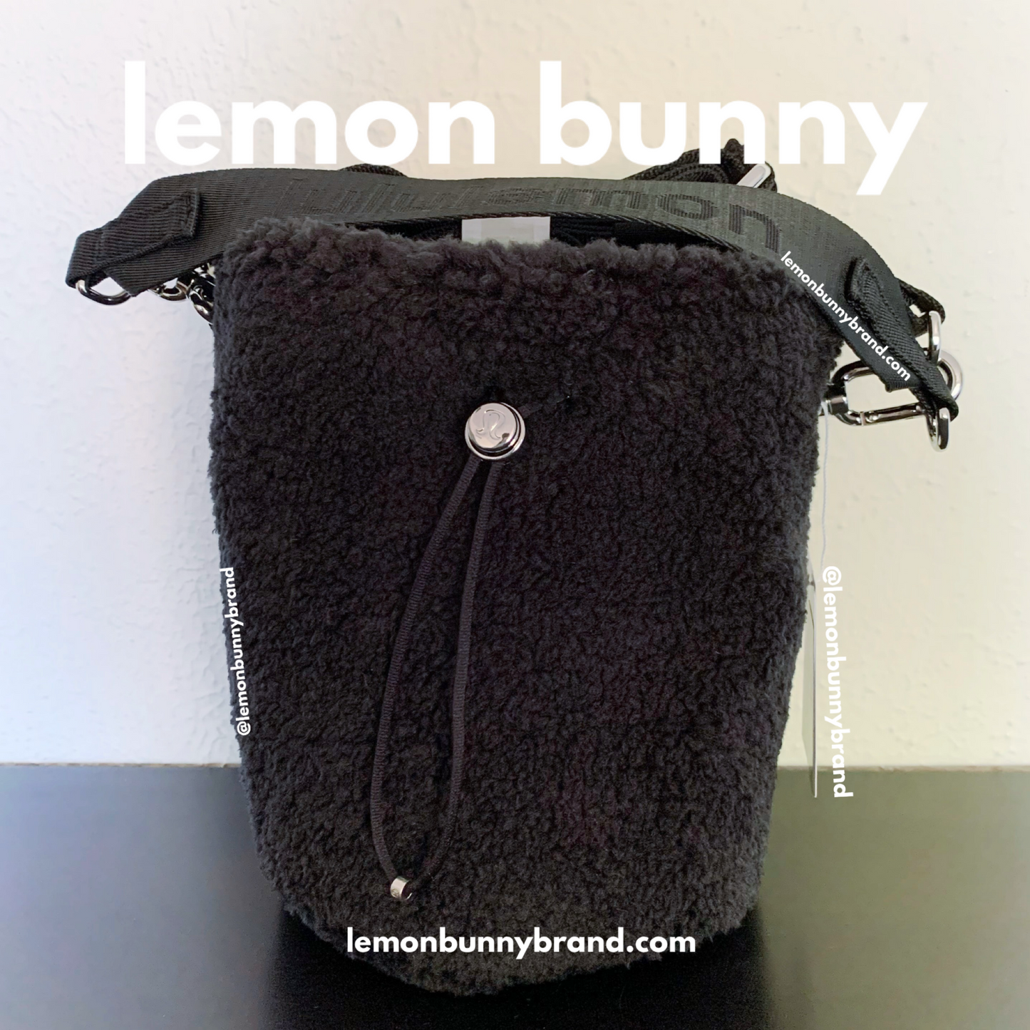 lululemon Crossbody Bucket Bag *Fleece (2.5 L) in Black, One Size
