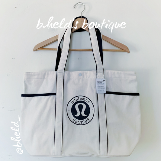 lululemon Daily Multi-Pocket Tote *Canvas Bag in Natural/True Navy, One Size