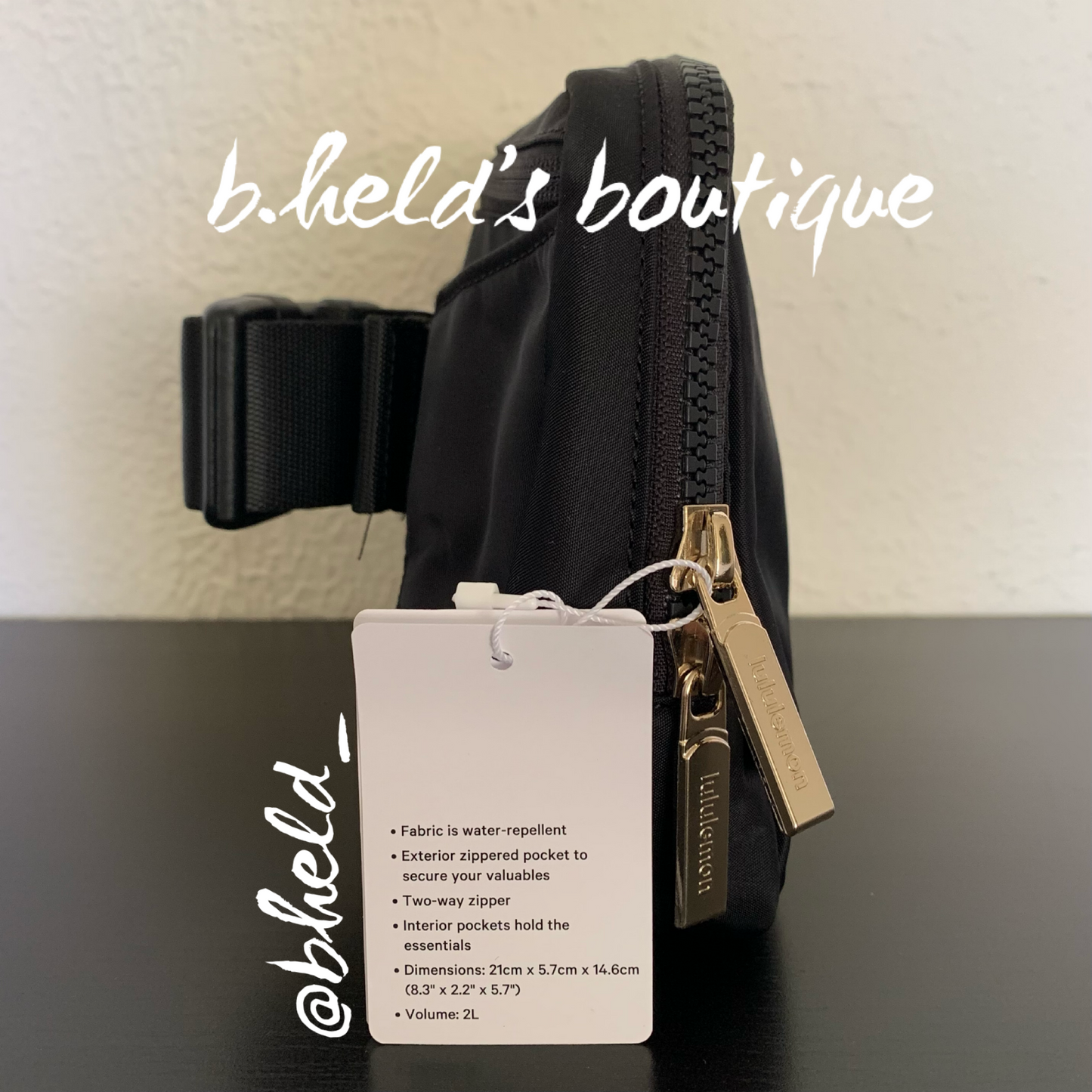 lululemon Everywhere Belt Bag *Large Version (2 L) in Black/Gold, One Size