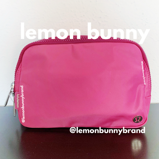 lululemon Everywhere Belt Bag *Large Version (2 L) in Raspberry Coulis/Wild Berry, One Size