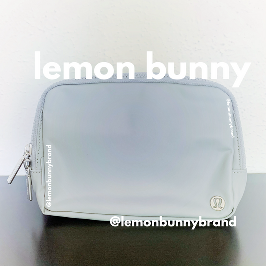 lululemon Everywhere Belt Bag *Large Version (2 L) in Silver Drop, One Size
