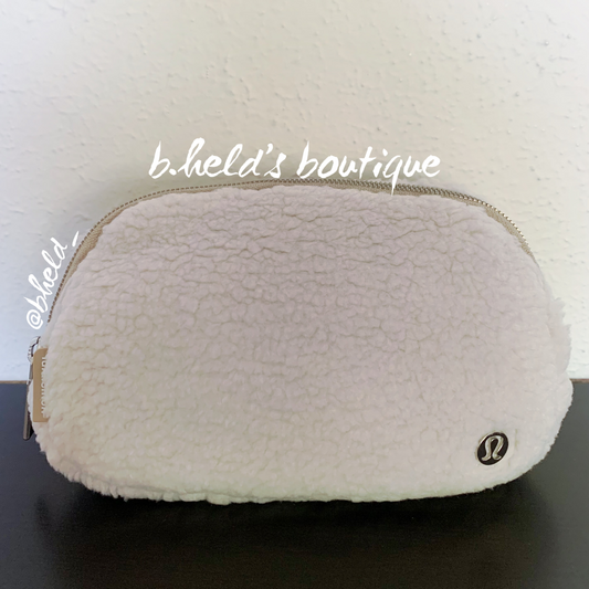 lululemon Everywhere Belt Bag *Fleece (1 L) in Natural Ivory/Trench, One Size
