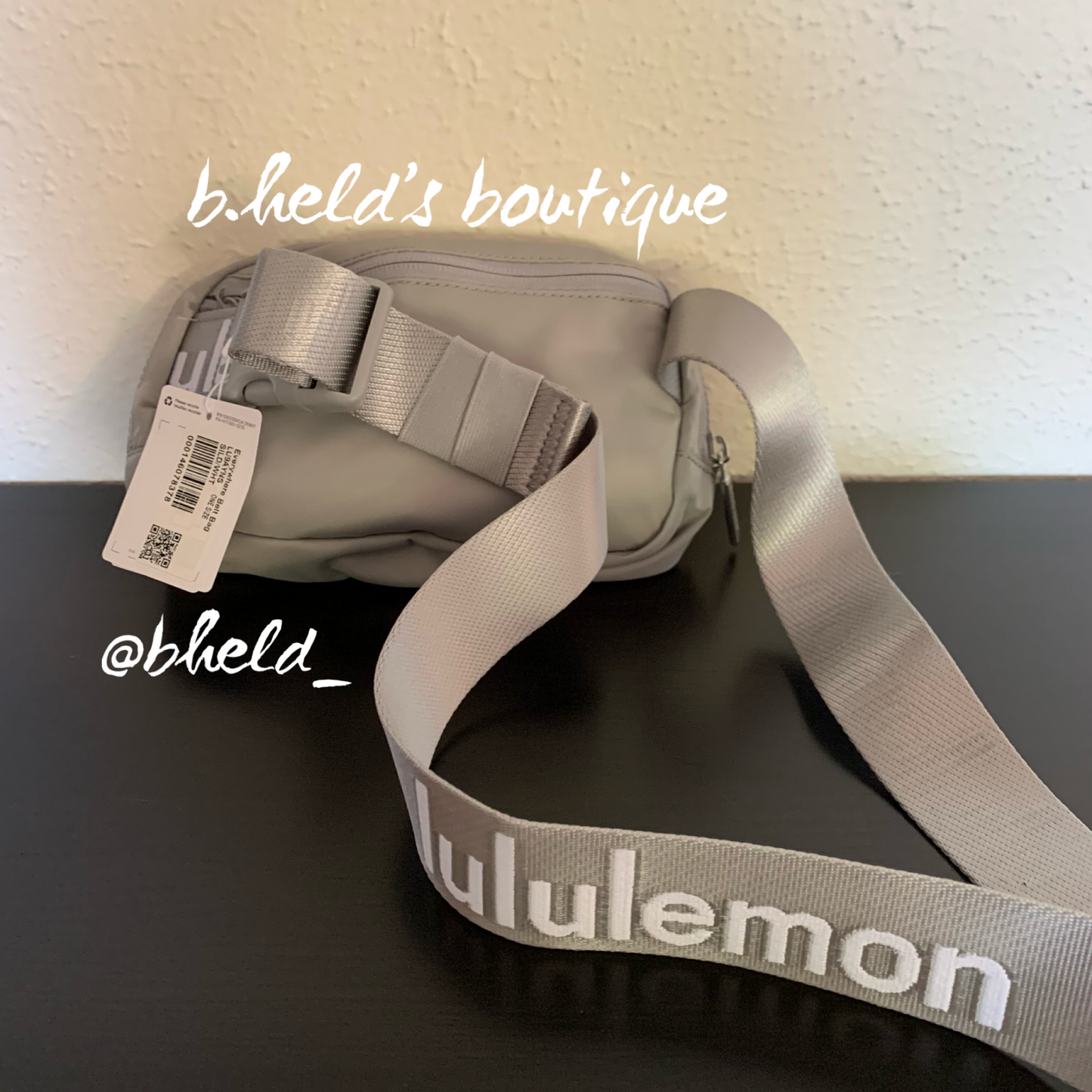 lululemon Everywhere Belt Bag *Wordmark (1 L) in Silver Drop/White, One Size