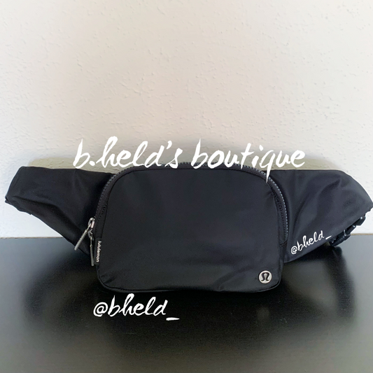 lululemon Everywhere Sling Bag (2.5 L) in Black, One Size