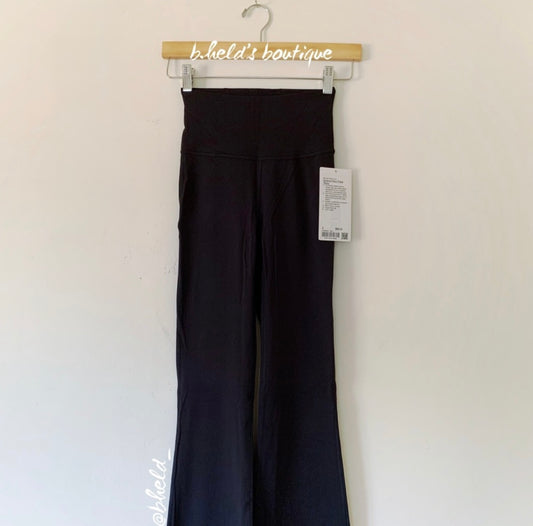 lululemon Groove Super High-Rise Flared Pant *Nulu in Black, Size 2 (Single-Lined)