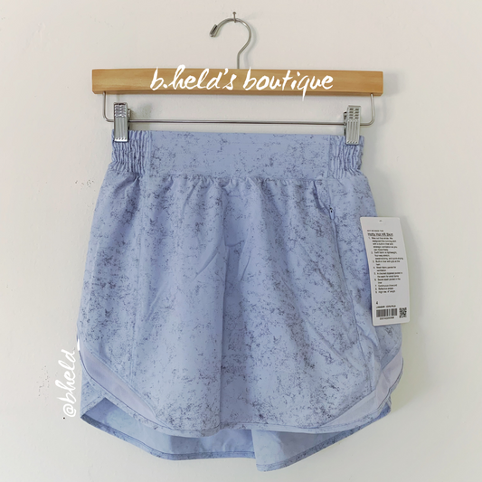 lululemon Hotty Hot High-Rise Skirt in Gravel Dust Pastel Blue Multi/Pastel Blue, Size 4
