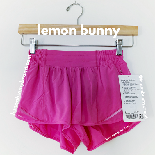 lululemon Hotty Hot Low-Rise Lined Short 2.5" in Sonic Pink, Size 2