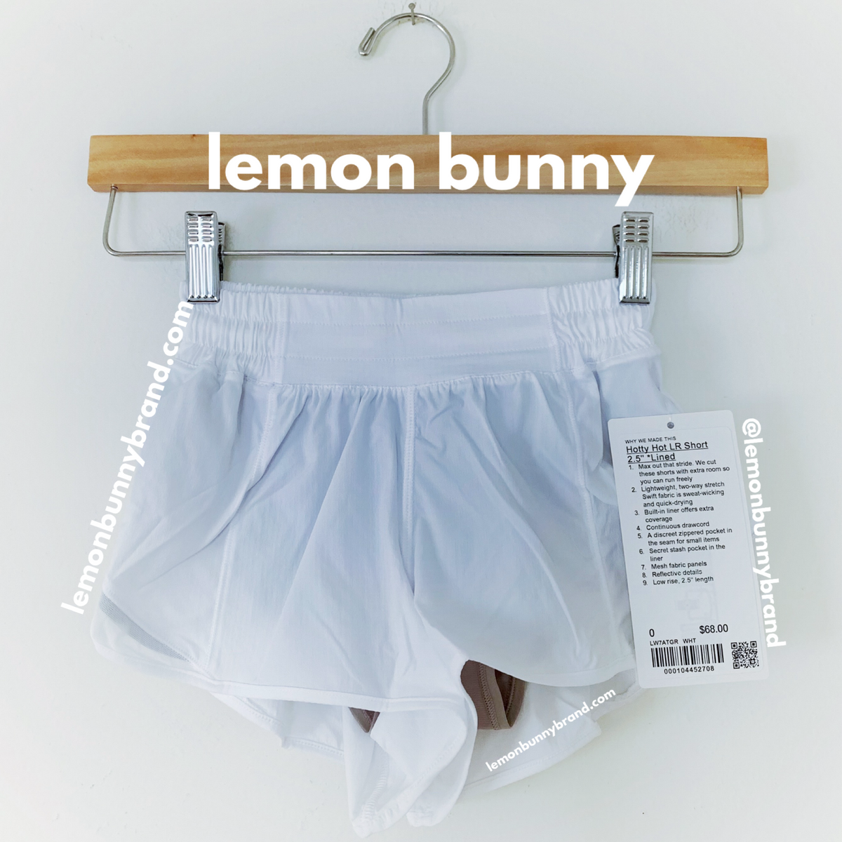 lululemon Hotty Hot Low-Rise Lined Short 2.5" in White, Size 0