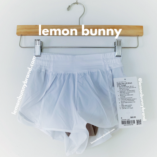 lululemon Hotty Hot Low-Rise Lined Short 2.5" in White, Size 0