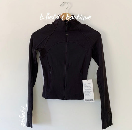 lululemon Nulu Cropped Define Jacket in Black, Size 4
