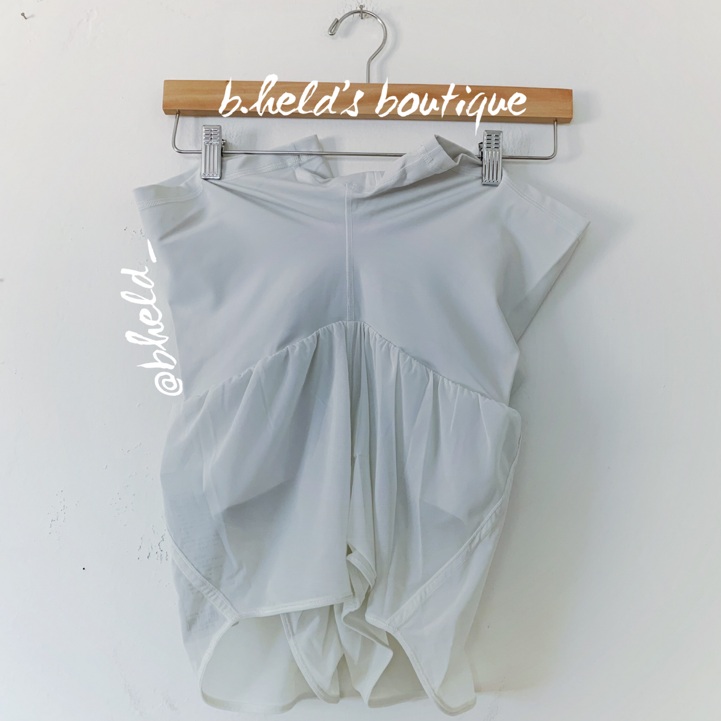 lululemon Nulu and Mesh High-Rise Yoga Short 3.5" in Bone, Size 4