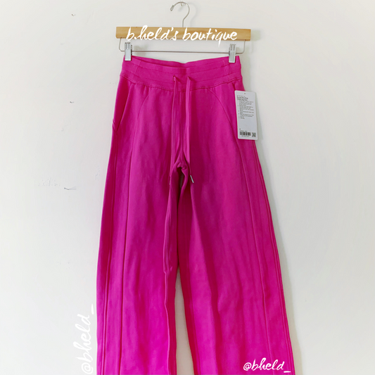 lululemon Scuba Mid-Rise Wide-Leg Pant *Full Length in Sonic Pink, Size 2