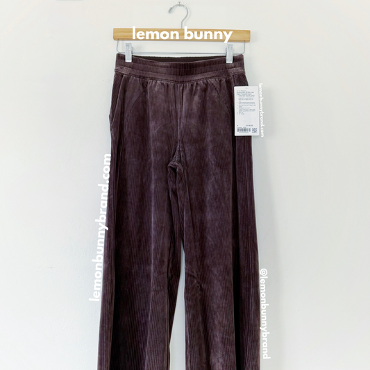 lululemon Scuba Mid-Rise Wide-Leg Pant *Velvet Cord in Espresso, Size 4
