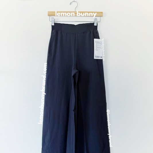 lululemon Stretch Woven High-Rise Wide-Leg Pant in Black, Size XS