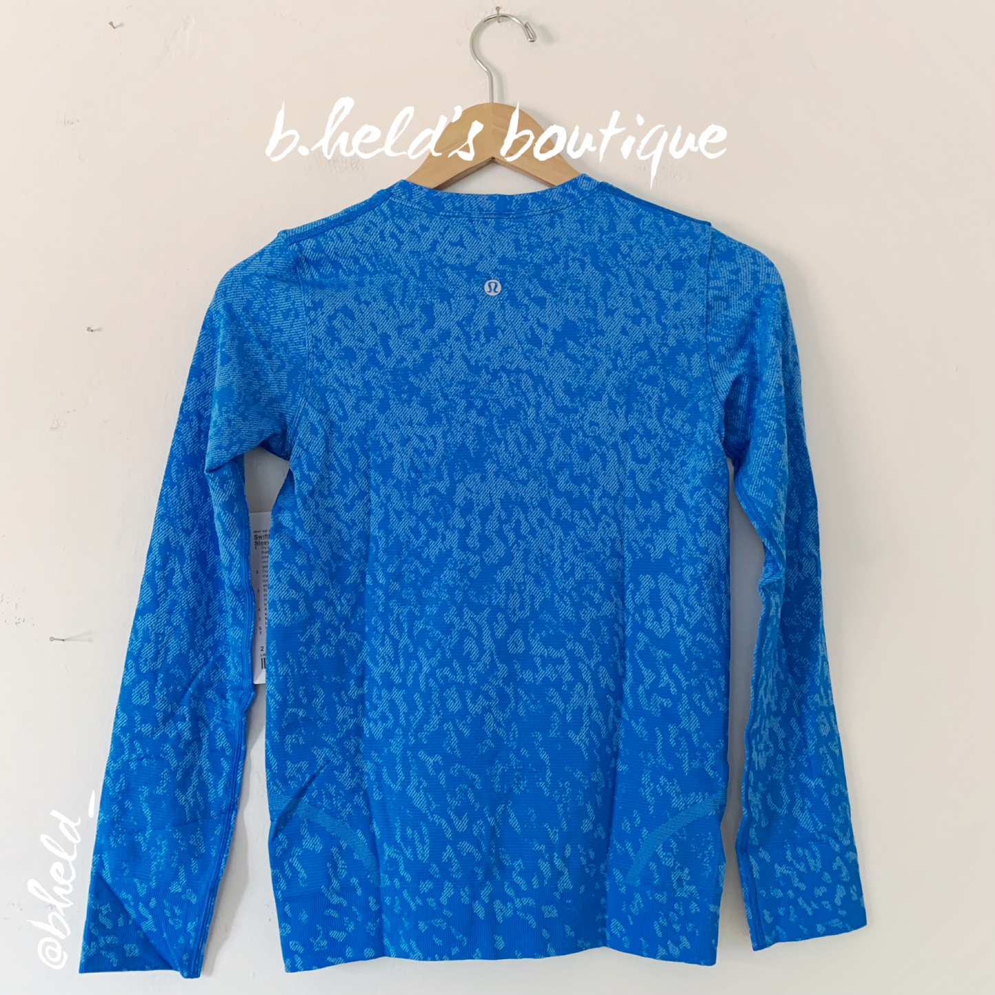 lululemon Swiftly Relaxed-Fit Long Sleeve Shirt in Covered Camo Poolside/Aero Blue, Size 2