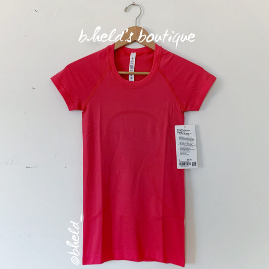 lululemon Swiftly Tech Short Sleeve Shirt 2.0 in Lip Gloss/Lip Gloss, Size 2