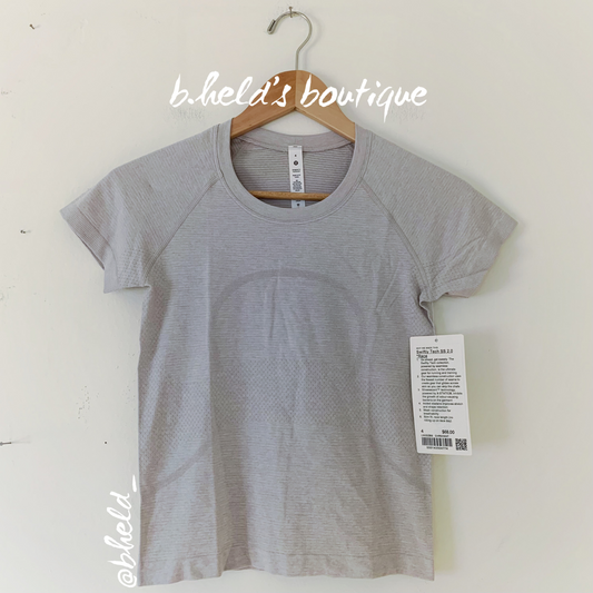 lululemon Swiftly Tech Short Sleeve Shirt 2.0 *Race Length in Chrome/White, Size 4